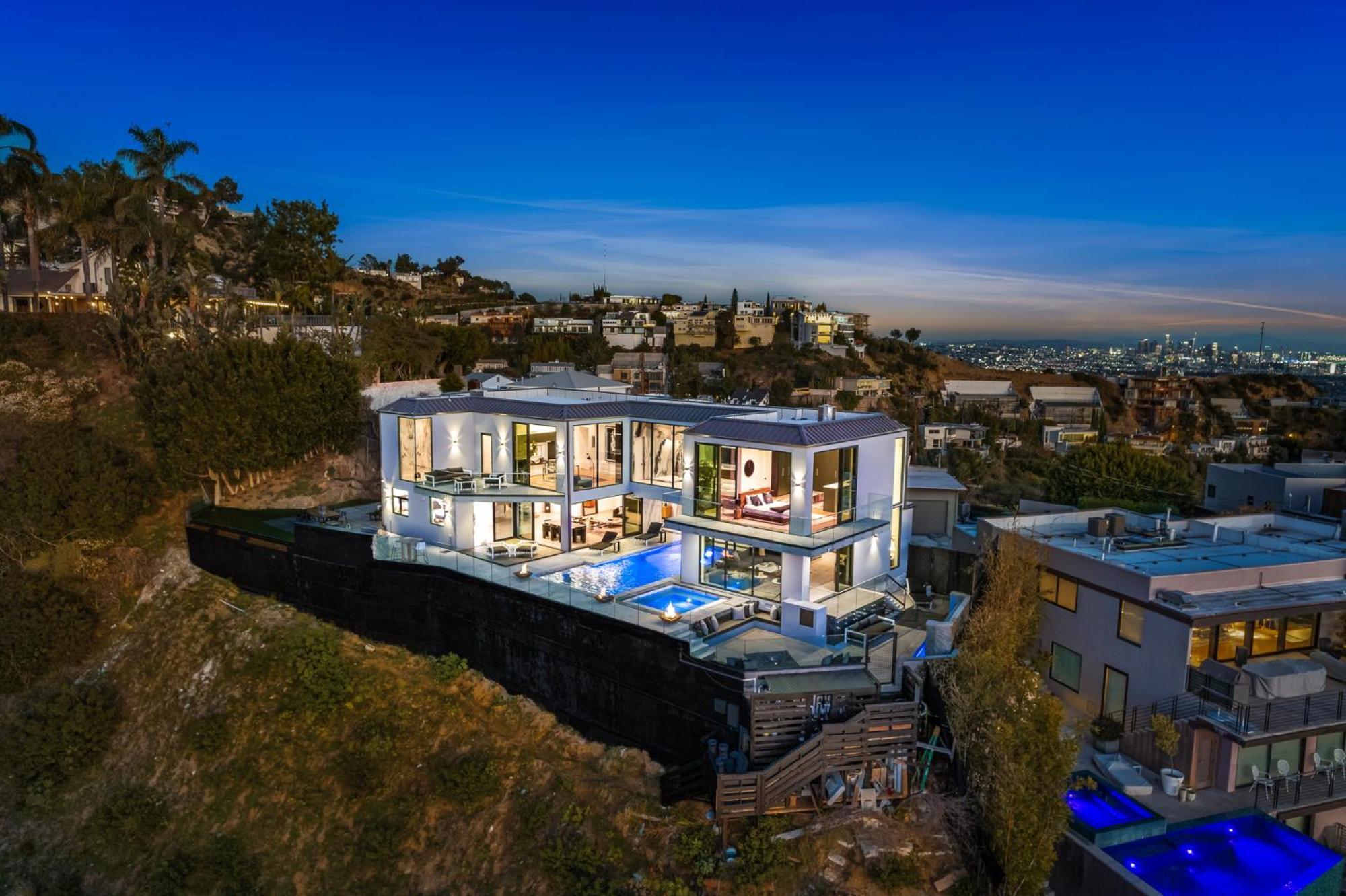 Villa Ocean To Views, Fire Feature, Water Falls Dream Oasis